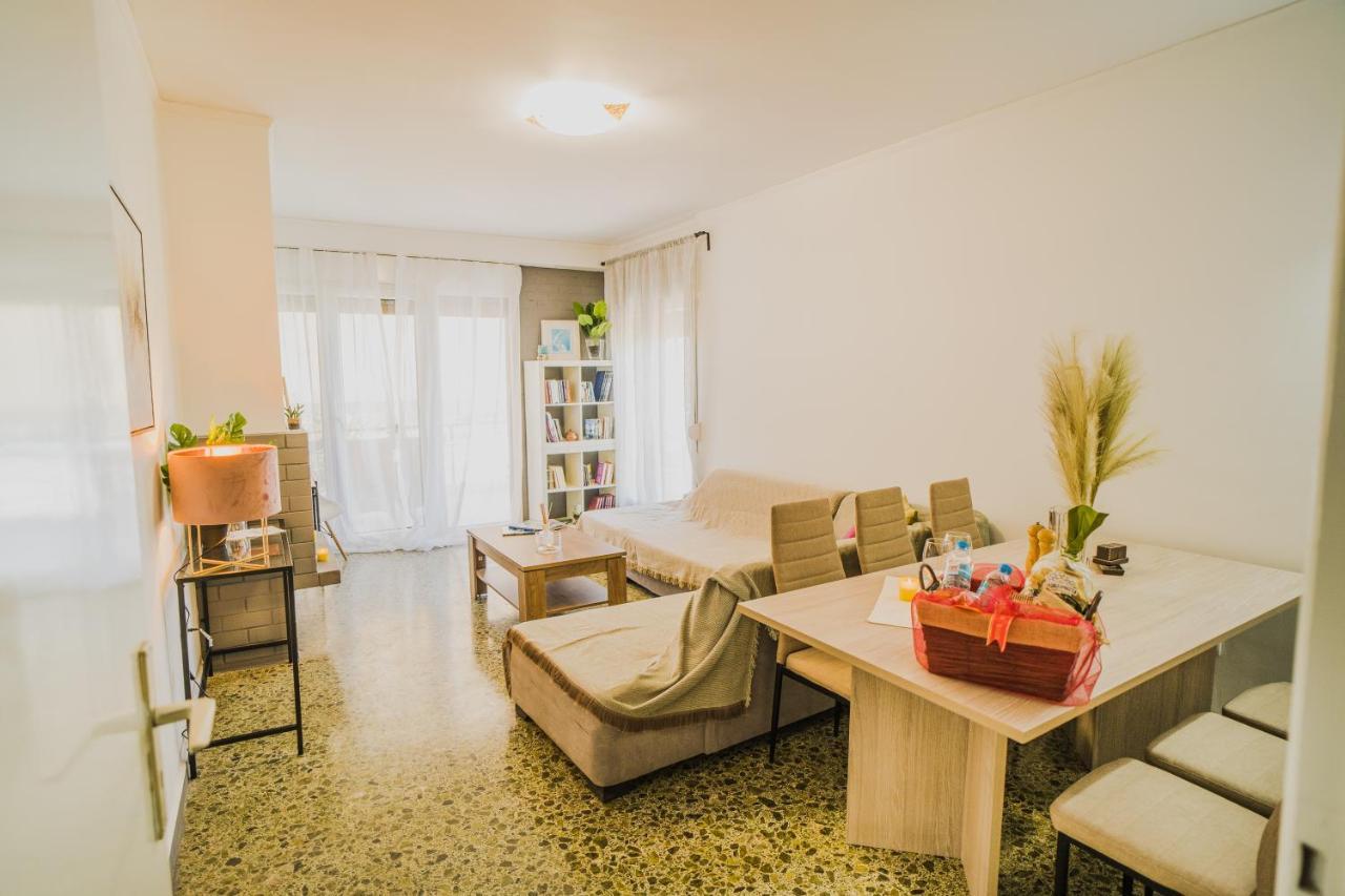 Green Apartment Ground Floor Feel Like Home Properties Saronida Екстер'єр фото