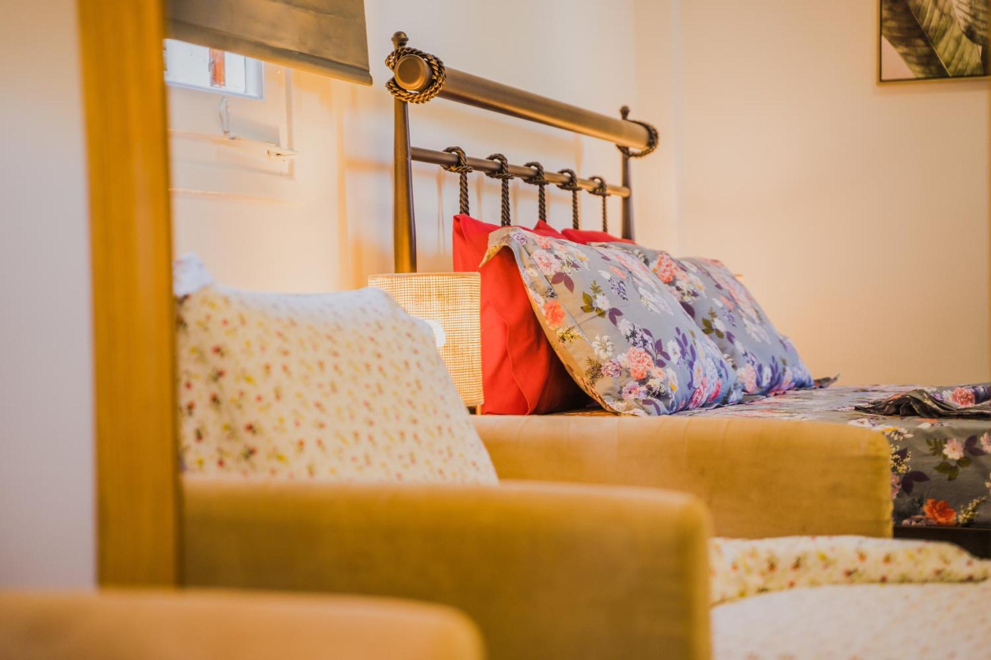 Green Apartment Ground Floor Feel Like Home Properties Saronida Екстер'єр фото